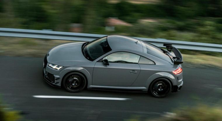 TT RS Iconic Edition