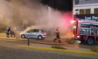 Φωτιά σε αυτοκίνητο στην Αργυρούπολη