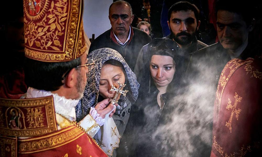 Λειτουργία στη Μητρόπολη της Αρμενικής Εκκλησίας