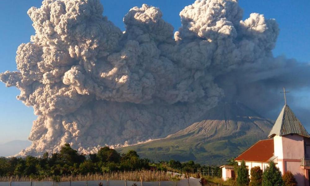  έκρηξης ηφαιστείου στην Ινδονησία 
