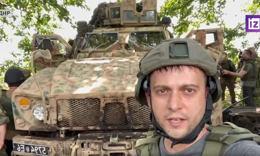 ουκρανικό Oshkosh M-ATV ακινητοποιήθηκε από ρωσική νάρκη