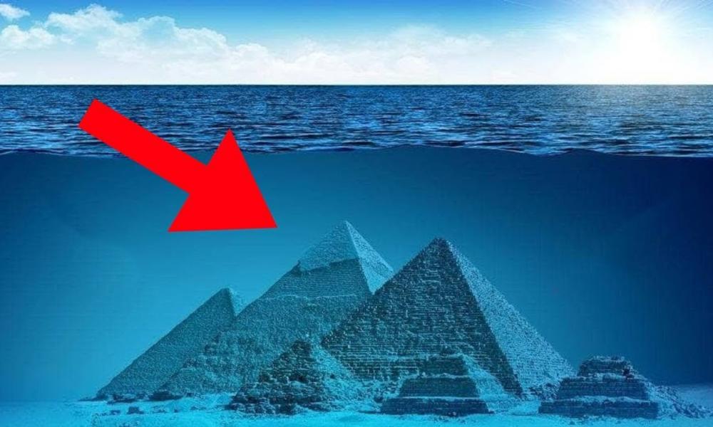 υποβρύχια πυραμίδα