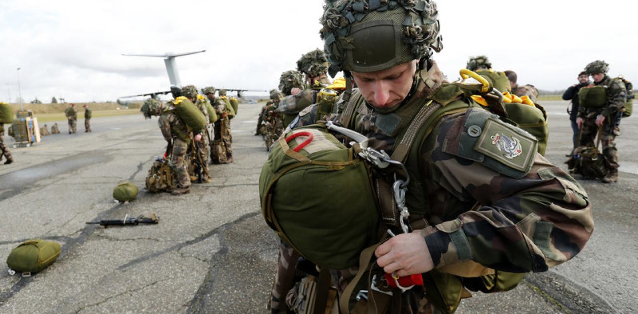 Les parachutistes français recevront de nouveaux équipements personnels – l’avantage pour l’ED grec dans la mer Égée – amélioration verticale des compétences