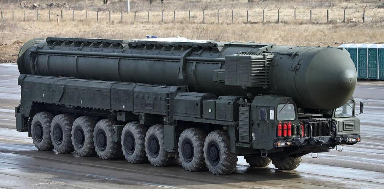 Un fossé grandissant entre la Russie et les États-Unis : la Russie active le RS-28, un missile balistique de 208 tonnes capable de détruire la France ou le Texas