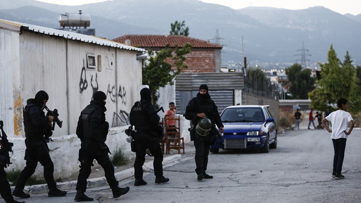 Î‘Ï€Î¿Ï„Î­Î»ÎµÏƒÎ¼Î± ÎµÎ¹ÎºÏŒÎ½Î±Ï‚ Î³Î¹Î± Î±Î½Î¬Î¼ÎµÏƒÎ± ÏƒÎµ Î³ÏÏ†Ï„Ï‰Î½ ÎºÎ±Î¹ Ï„Î·Î½ Î±ÏƒÏ„Ï…Î½Î¿Î¼Î¯Î±