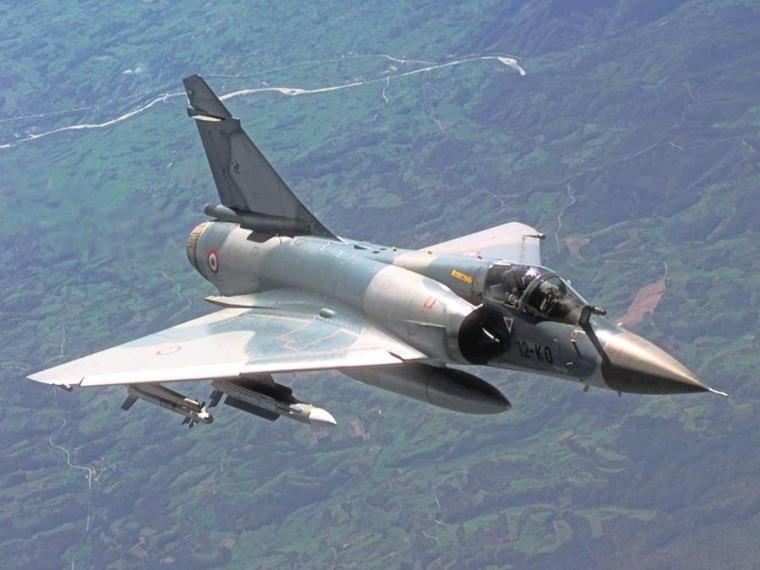 Mirage-2000: Τα γαλλικά μαχητικά χορεύουν στον ουρανό! - Βίντεο ...